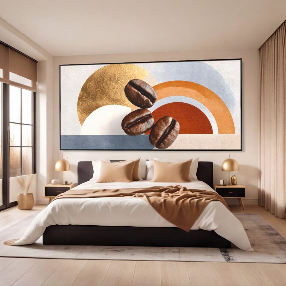 Tablou canvas cu tablou canvas cu boabe de cafea si forme geometrice, in rama de aluminiu negru, pe perete intr-un dormitor